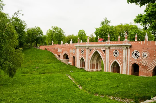 The big bridge in Tsaritsyno, Moscow, Russia — Stock Photo, Image