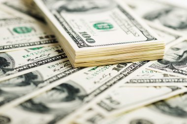 Yüz dolarlık banknotlar