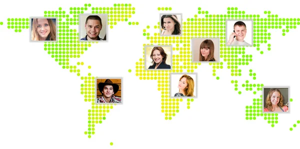 Foto de pessoas no mapa do mundo . — Fotografia de Stock