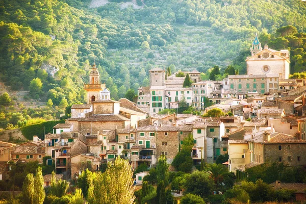 在马略卡岛的 valldemosa 村 — 图库照片