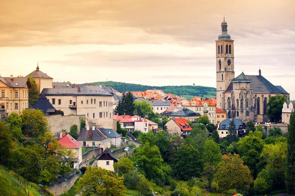 Visa för att saint james katedralen i Kutná hora — Stockfoto