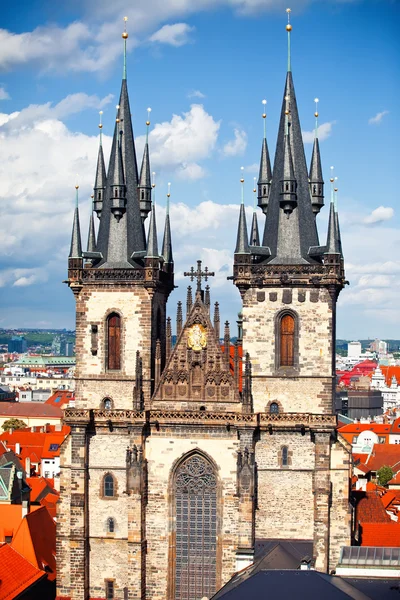 Iglesia de Tyn en Praga — Foto de Stock