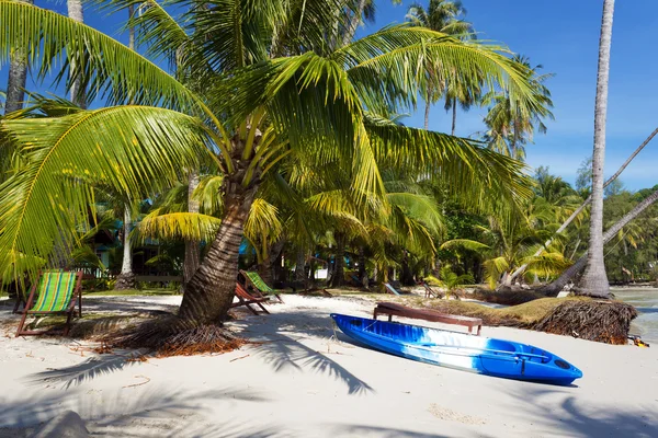 Canoë sur la plage de l'île de Koh Kood, Thaïlande — Photo