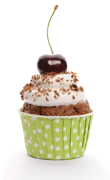 Cupcake med vispgrädde och körsbär — Stockfoto