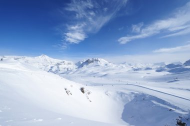 Kışın karlı dağlar