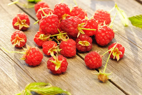 Raspberry on wooden table — Stock Photo, Image