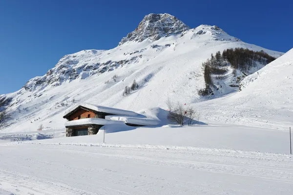 山滑雪度假村 — 图库照片