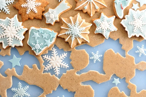 Noel zencefilli kurabiye hamuru üzerine — Stok fotoğraf