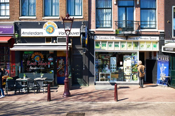 Escaparate cafetería Amsterdam, Países Bajos — Foto de Stock