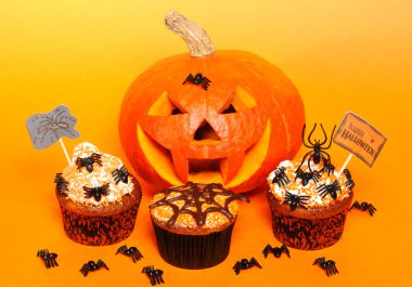 Cadılar Bayramı cupcakes