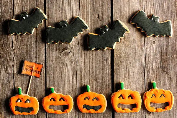 Galletas de jengibre caseras de Halloween —  Fotos de Stock