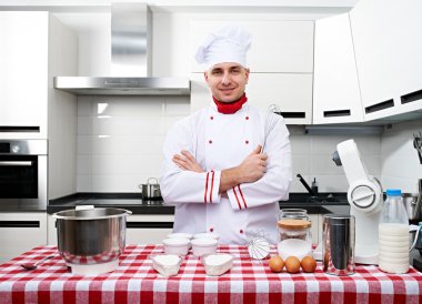 erkek chef mutfak at