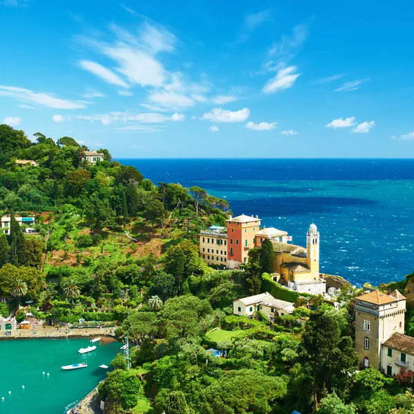 Wieś Portofino na wybrzeże Liguryjskie — Zdjęcie stockowe