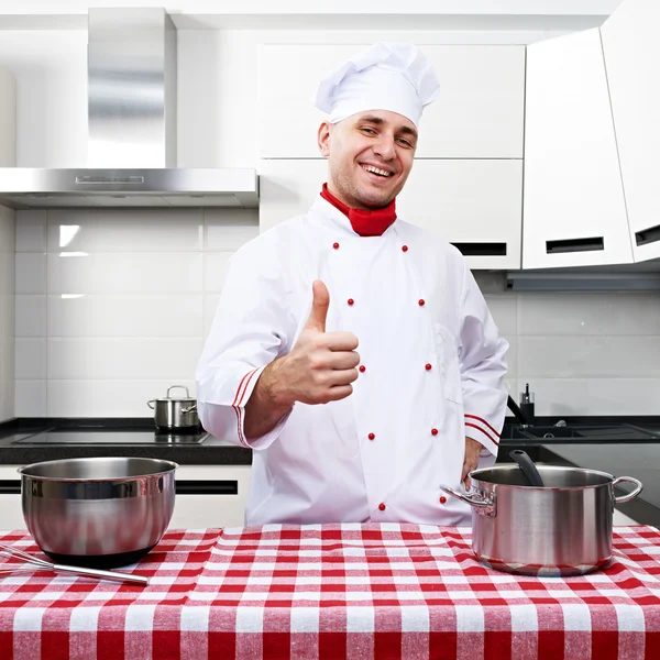 Mandlig kok på køkken - Stock-foto