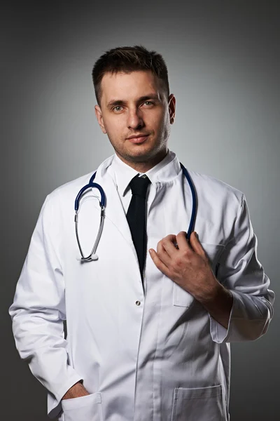 Medische arts met een stethoscoop portret — Stockfoto