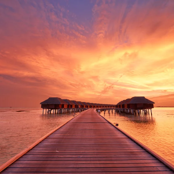 Sunset at Maldivian beach — Stock Photo, Image