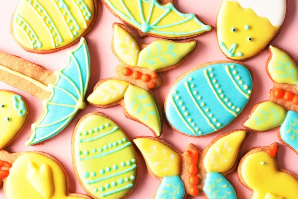 Galleta de pan de jengibre casero de Pascua —  Fotos de Stock