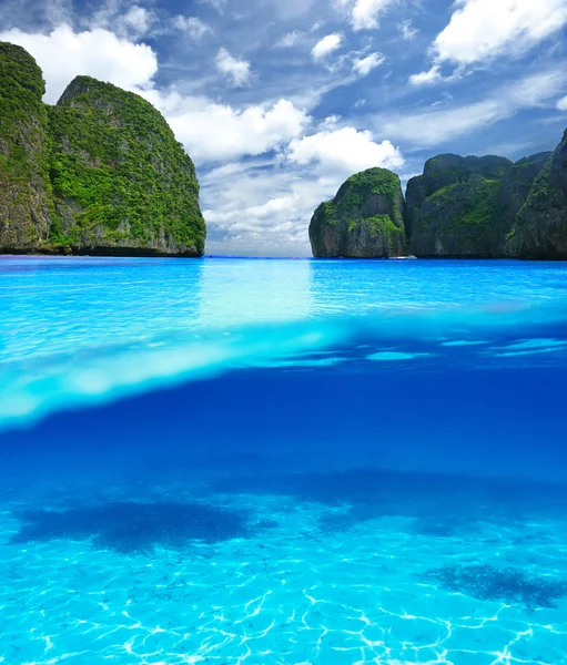 Beautiful lagoon — Stock Photo, Image