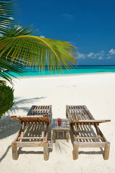 Bellissima spiaggia alle Maldive — Foto Stock