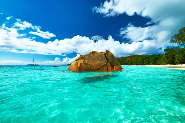 Beautiful beach at Seychelles — Stock Photo, Image