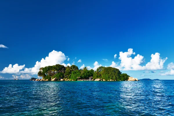 Schöne tropische Insel — Stockfoto