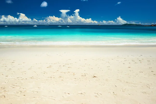 Seyşel Adaları plajda — Stok fotoğraf
