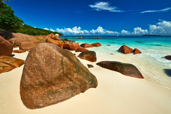 Praia em Seychelles — Fotografia de Stock