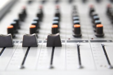müzik karıştırıcı