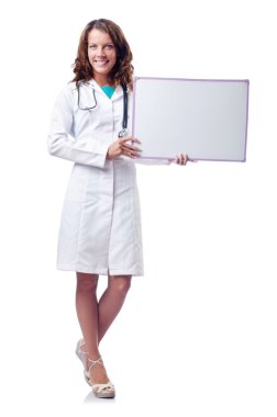 kadın doktor pano ile