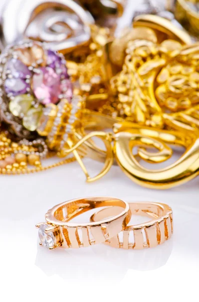 Große Sammlung von Goldschmuck — Stockfoto