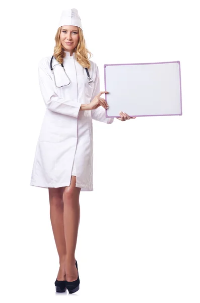 Mulher médico com placa em branco — Fotografia de Stock