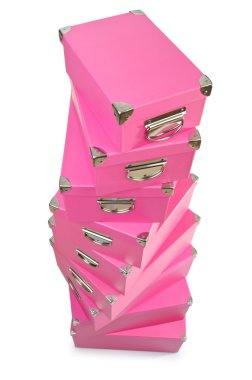 pembe giftboxes üzerinde beyaz izole