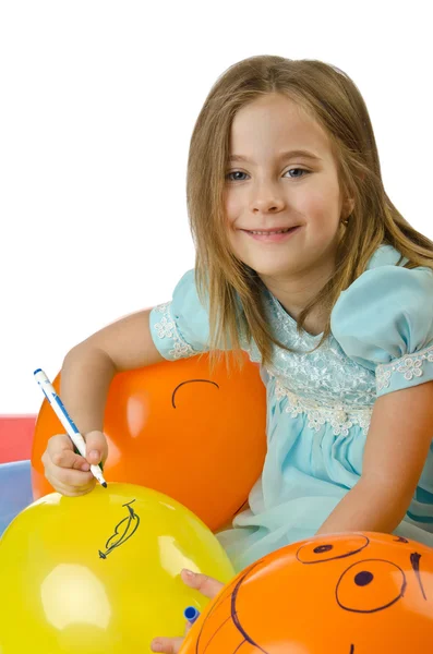 Bambina con palloncini su bianco — Foto Stock