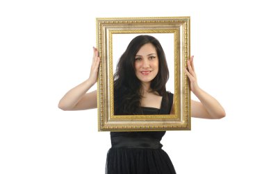 Beyaz çerçeveli bir kadın.