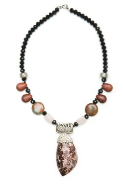 güzel necklase üzerinde beyaz izole