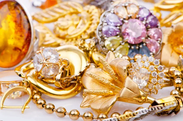 Große Sammlung von Goldschmuck — Stockfoto