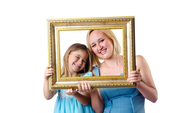 Gelukkig moeder en dochter op wit — Stockfoto
