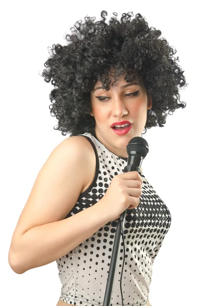 Frau mit Afro-Haarschnitt auf Weiß — Stockfoto