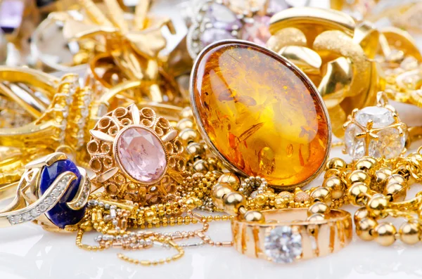 Arany ékszerek nagy gyűjteménye — Stock Fotó