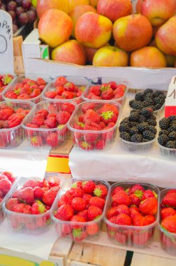 meyve ve sebze pazarı durak