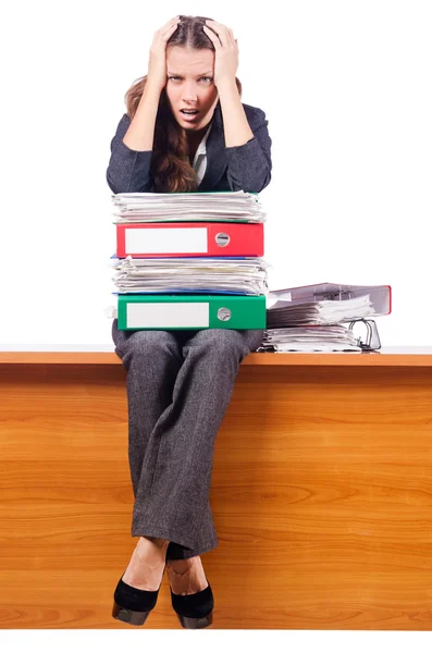 Mulher ocupada no local de trabalho — Fotografia de Stock