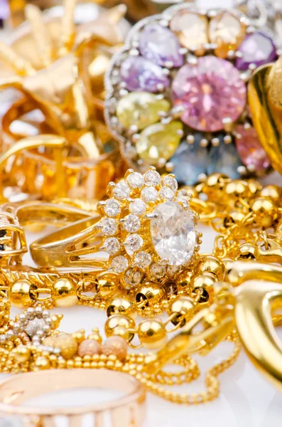 Große Sammlung von Goldschmuck — Stockfoto