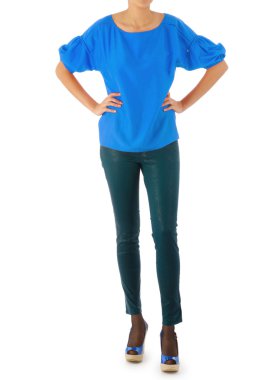 Beyaz modelli moda konsepti