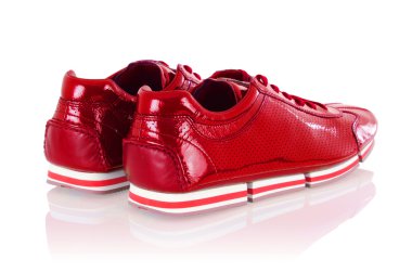 spor erkek ayakkabı üzerine beyaz izole