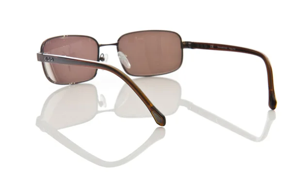 Stylische Sonnenbrille isoliert auf dem weißen — Stockfoto