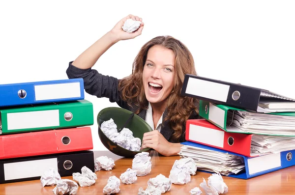 Bürokampf-Konzept mit Arbeiterinnen — Stockfoto