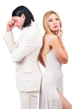 Birbirine aşık iki erkek ve kadın.