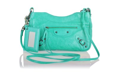 Beyaz tenli zarif kadın çantası.