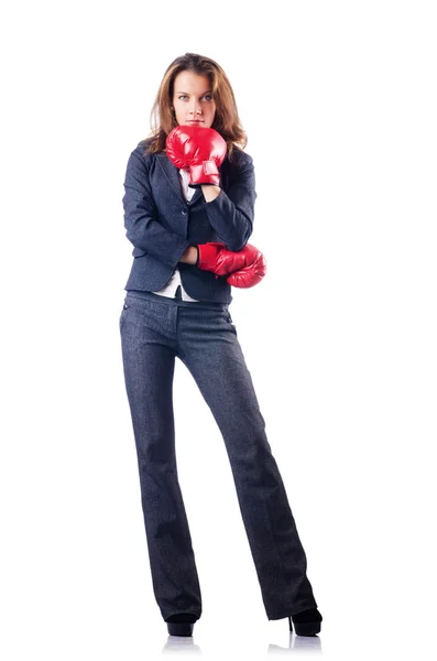 Mulher empresária com luvas de boxe em branco — Fotografia de Stock