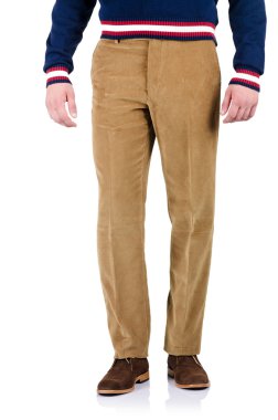 Beyaz pantolonlu moda konsepti